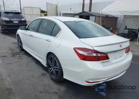 2016 Honda Accord Sport z USA, uszkodzony, nr VIN 1HGCR2F53GA218604